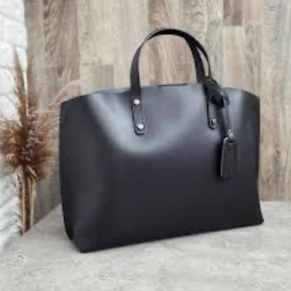 Moderno Large Leather Handbag with Shoulder Strap - Picture 1 of 10